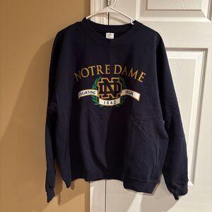 Vintage 90’s Notre Dame Fighting Irish Adidas Crewneck Men’s Large Sweater